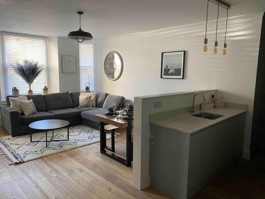 Charming Apartment Barbican/Hoe Parking,Courtyard! Plymouth Exterior photo